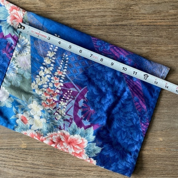 Vintage FP in Tokyo Bright Blue Floral Kimono Robe in Size Medium* - Picture 9 of 10